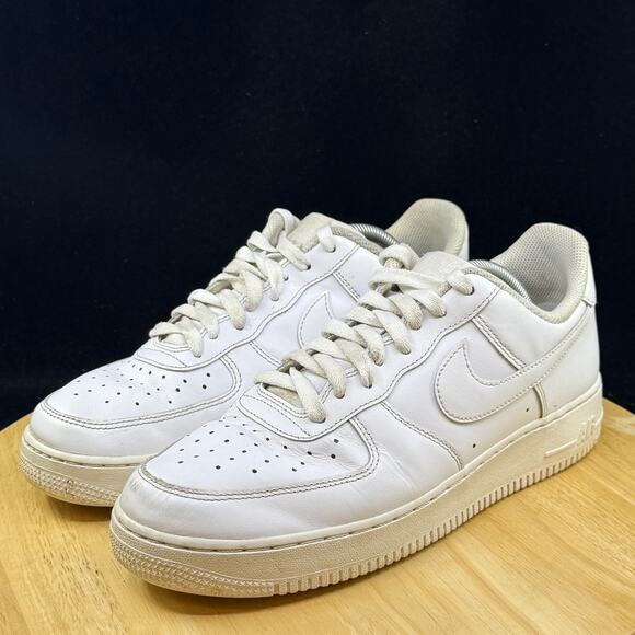 Nike Air Force 1 Low \'07 ‘Triple White’CW2288 111 Size 9.5 Shoe main image 8